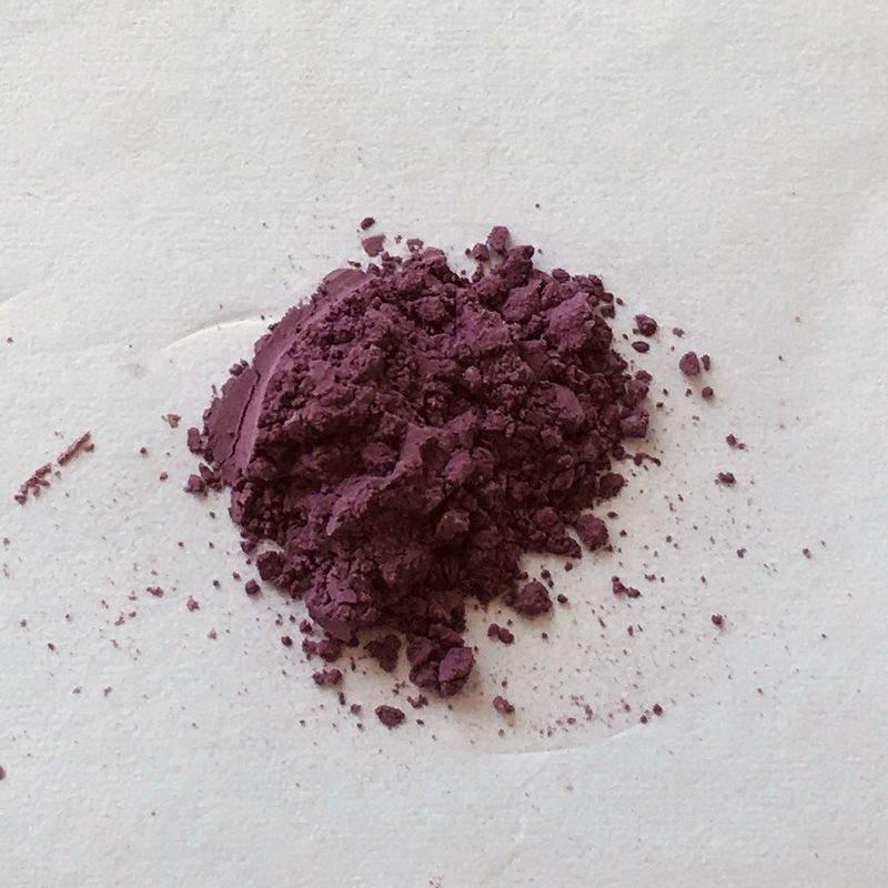 Verniciatura ceramica con macchia di colore viola con numero CAS 68187-12-2 e numero EINECS 269-073-6